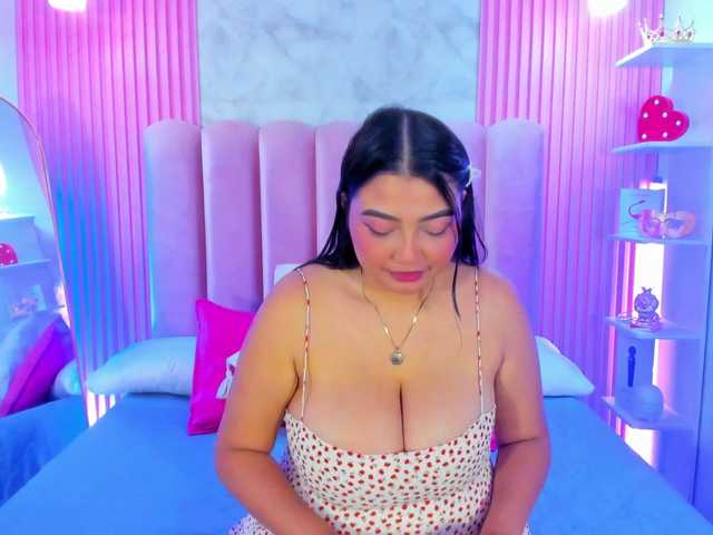 ArianaRougee live cam on BongaCams