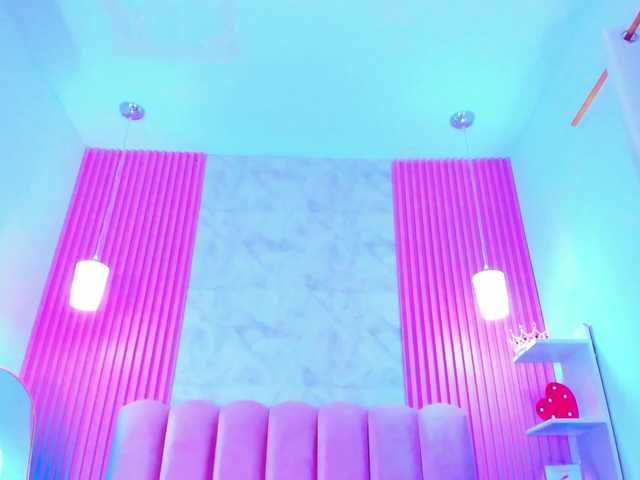 ArianaRougee live cam on BongaCams