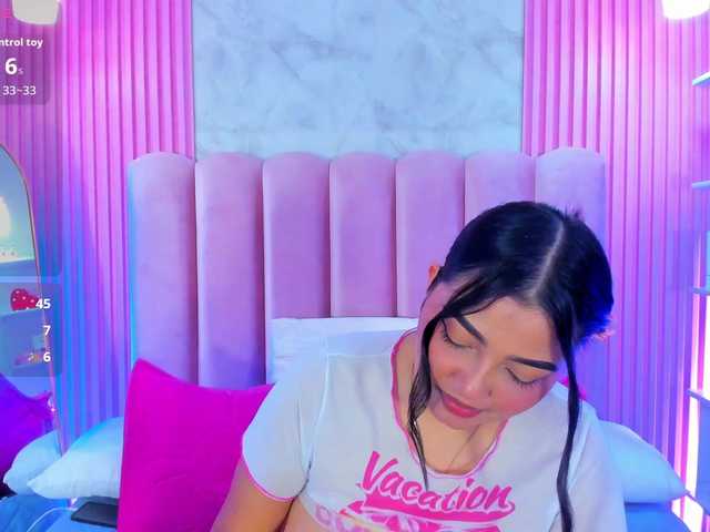 ArianaRougee live cam on BongaCams