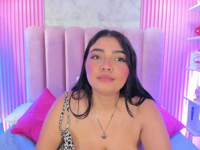 ArianaRougee live cam on BongaCams