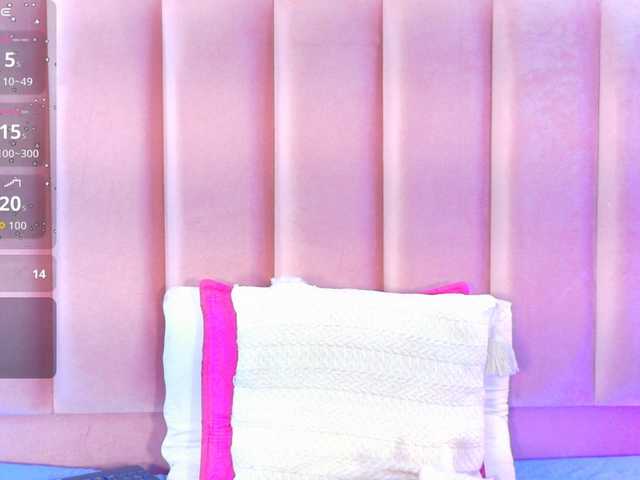 ArianaRougee live cam on BongaCams