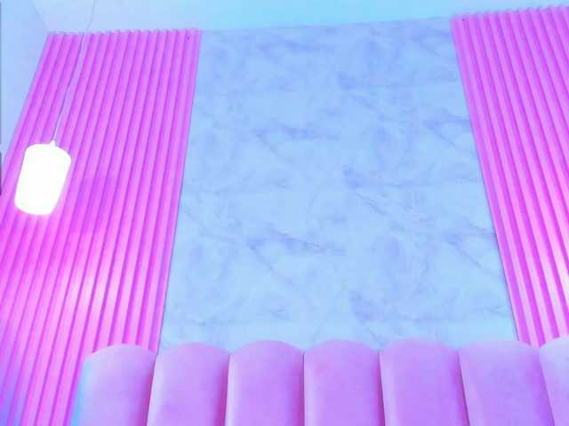 ArianaRougee live cam on BongaCams