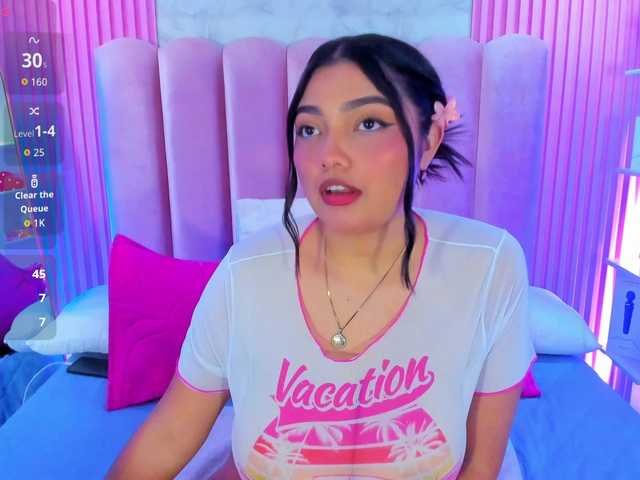 ArianaRougee live cam on BongaCams
