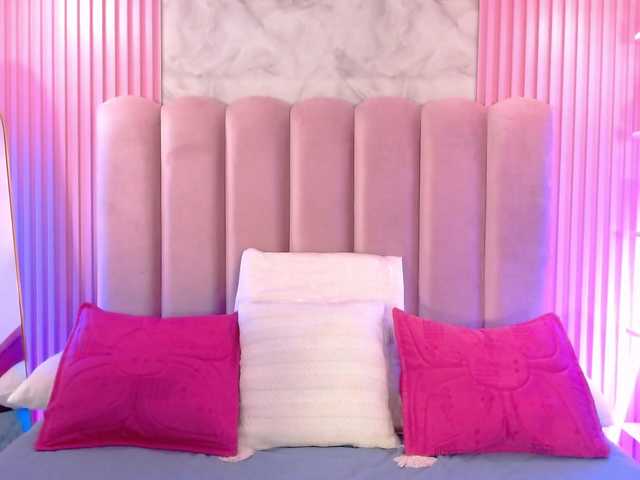 ArianaRougee live cam on BongaCams