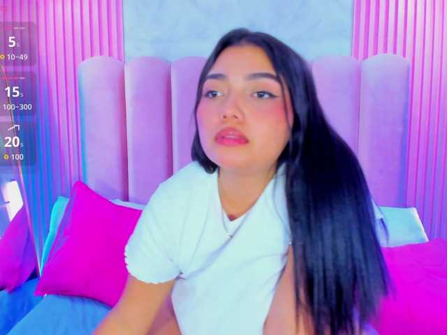 ArianaRougee live cam on BongaCams