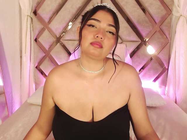 ArianaRougee live cam on BongaCams