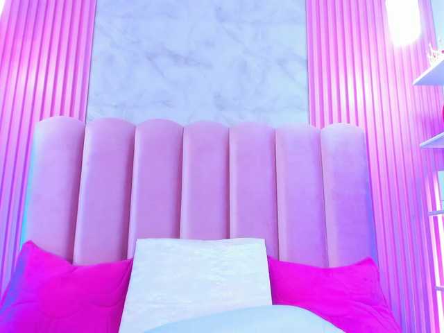 ArianaRougee live cam on BongaCams