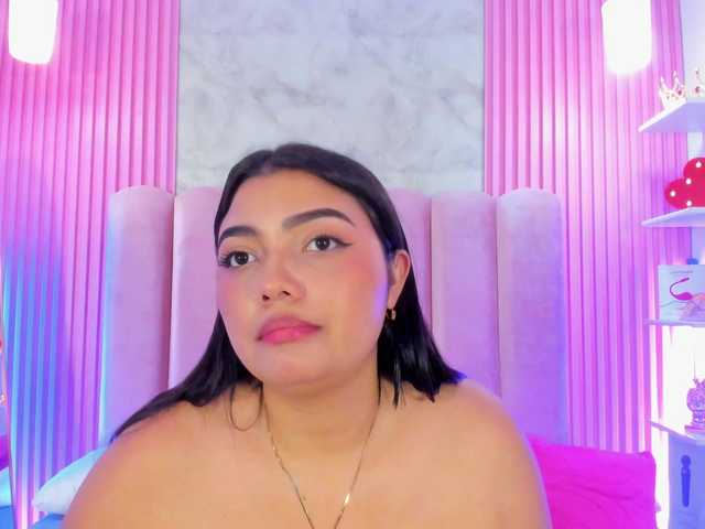 ArianaRougee live cam on BongaCams