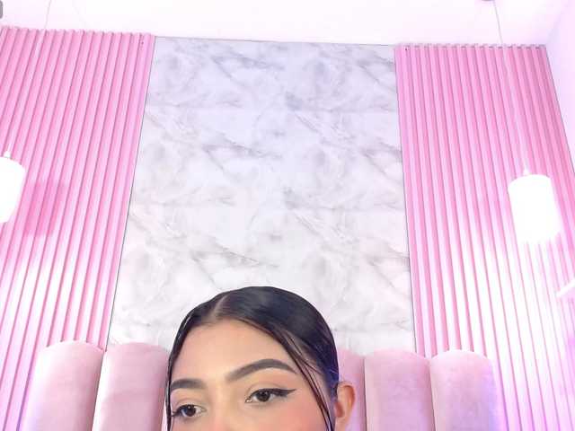 ArianaRougee live cam on BongaCams