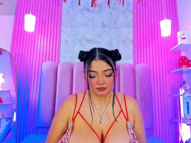 ArianaRougee live cam on BongaCams