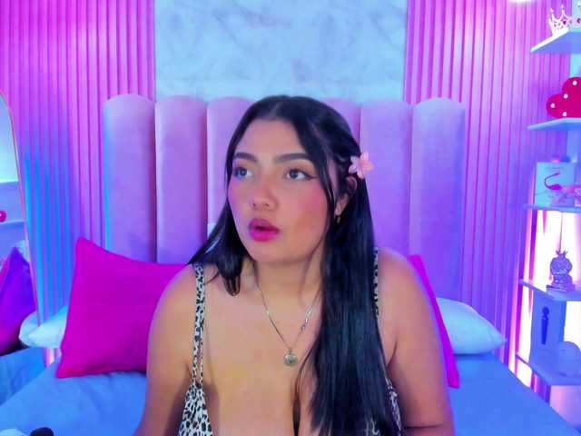 ArianaRougee webcam