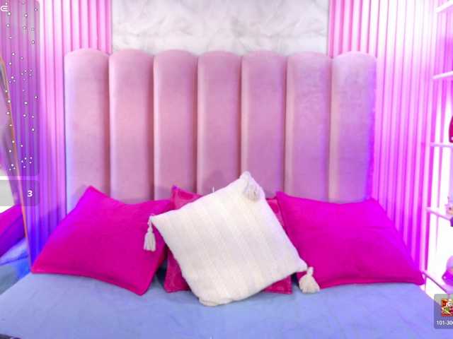 ArianaRougee live cam on BongaCams