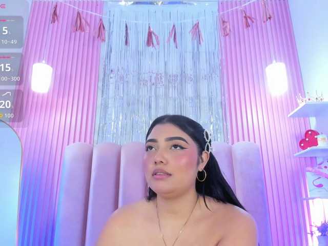 ArianaRougee live cam on BongaCams