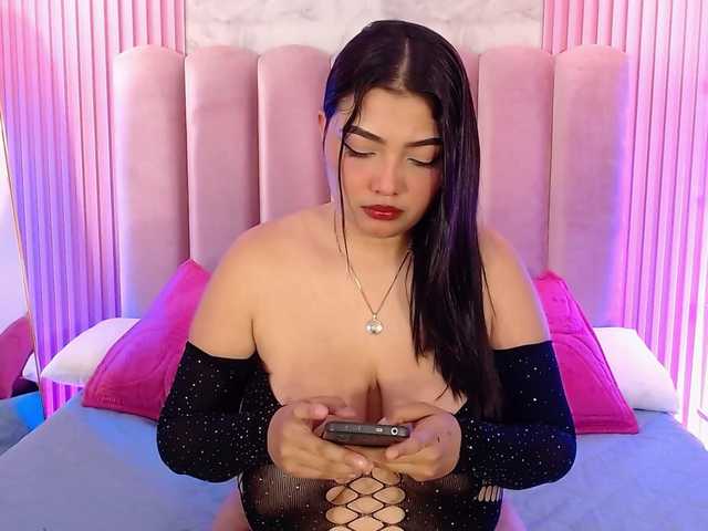 ArianaRougee live cam on BongaCams