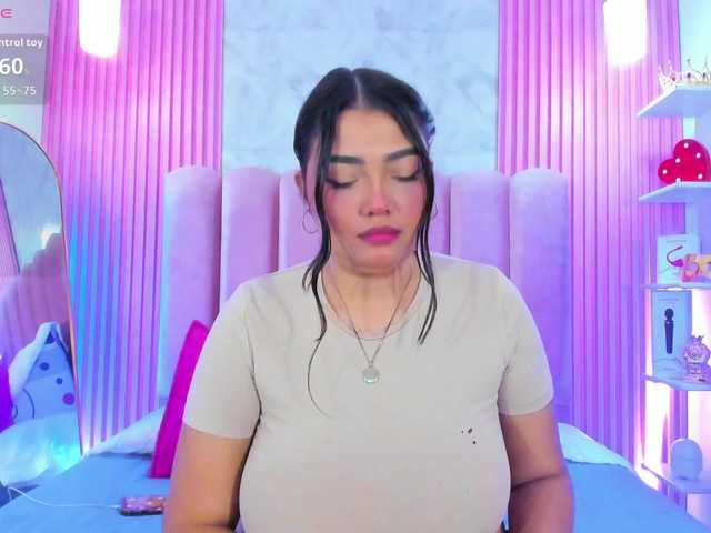 ArianaRougee live cam on BongaCams