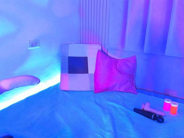 ArianaRougee live cam on BongaCams