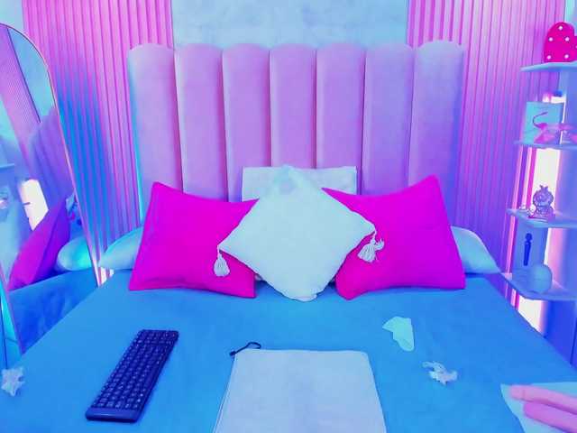 ArianaRougee live cam on BongaCams