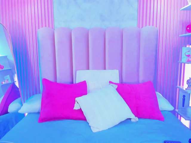 ArianaRougee live cam on BongaCams