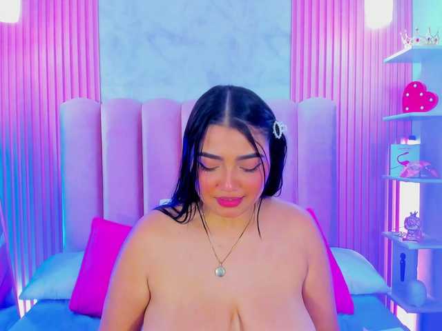 ArianaRougee live cam on BongaCams