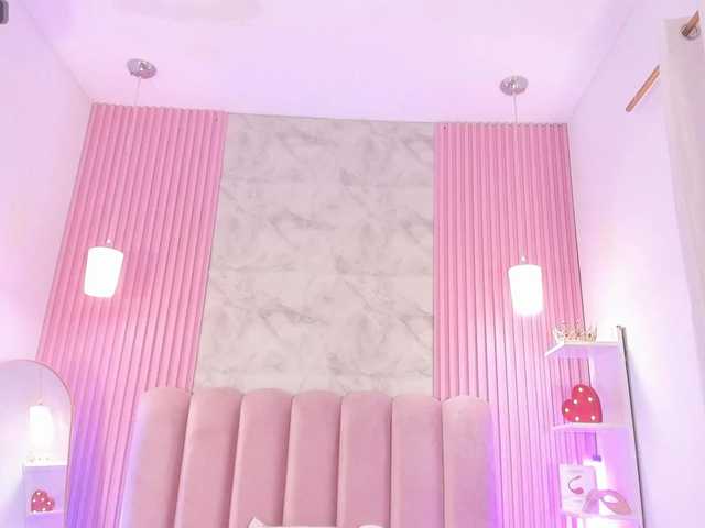 ArianaRougee live cam on BongaCams
