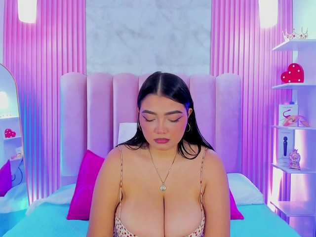 ArianaRougee live webcam show