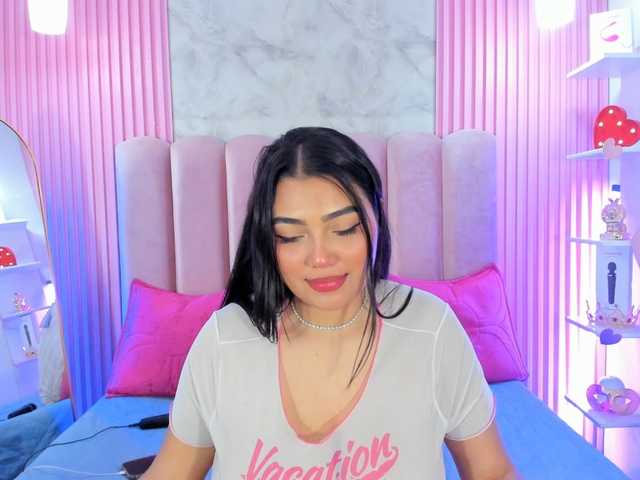 ArianaRougee live cam on BongaCams