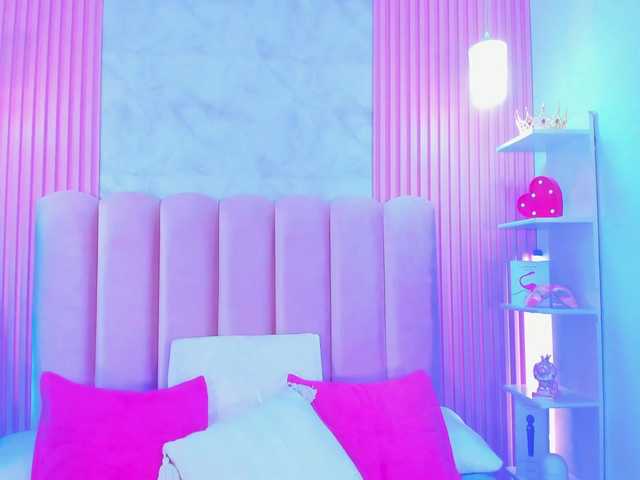 ArianaRougee live cam on BongaCams