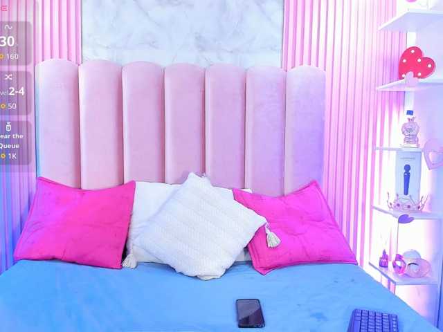 ArianaRougee live cam on BongaCams