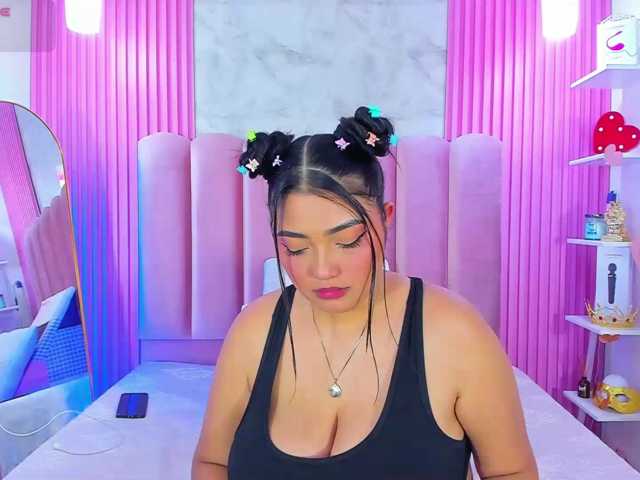 ArianaRougee live cam on BongaCams