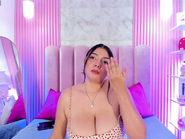 ArianaRougee — live female cam