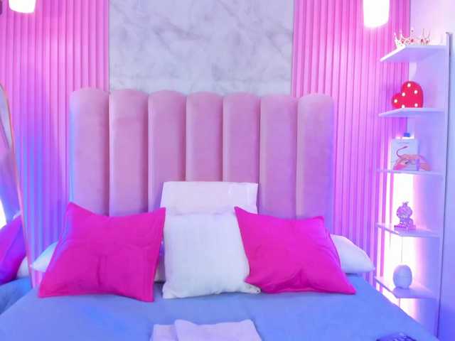 ArianaRougee live cam on BongaCams