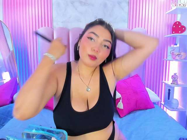 ArianaRougee live cam on BongaCams