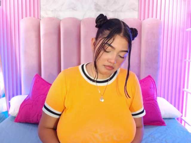 ArianaRougee live cam on BongaCams