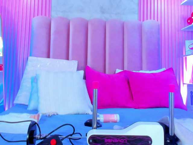 ArianaRougee live cam on BongaCams