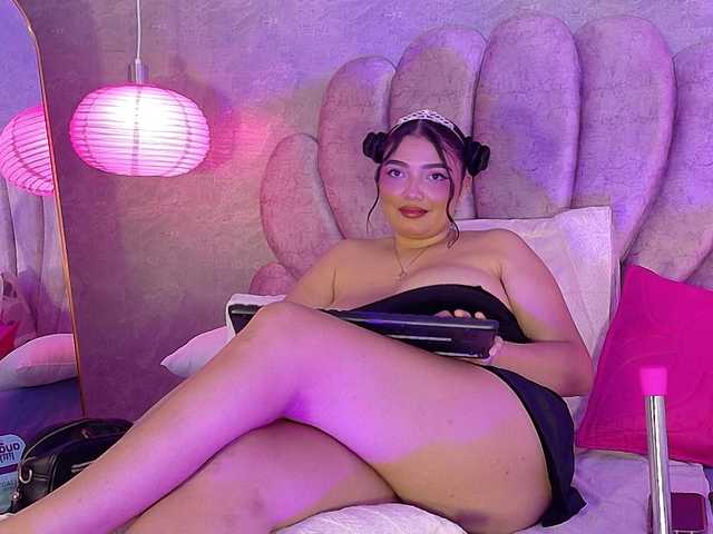 ArianaRougee live cam on BongaCams
