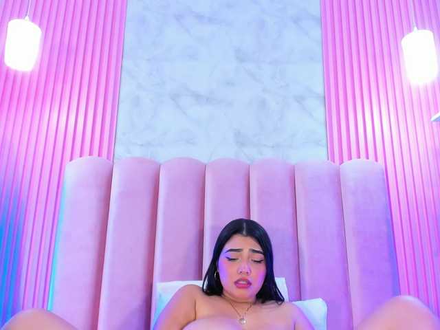 ArianaRougee live webcam show