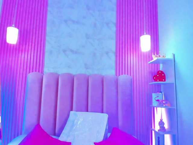 ArianaRougee live cam on BongaCams