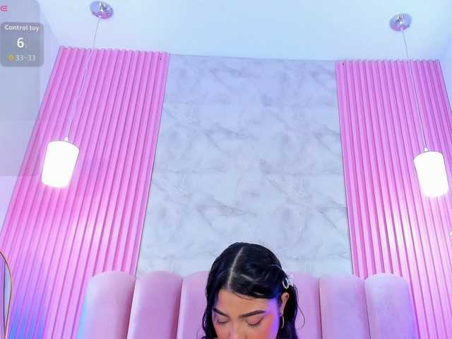 ArianaRougee live cam on BongaCams