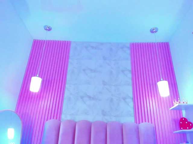ArianaRougee live cam on BongaCams