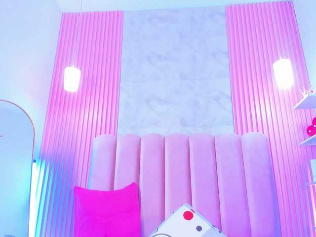 ArianaRougee live cam on BongaCams