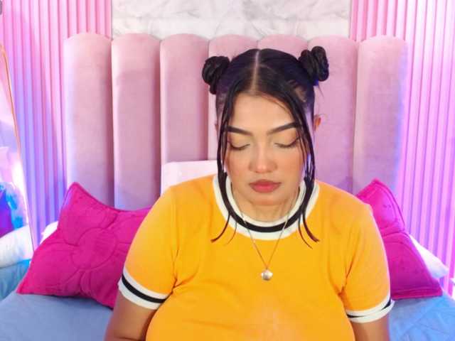 ArianaRougee live cam on BongaCams