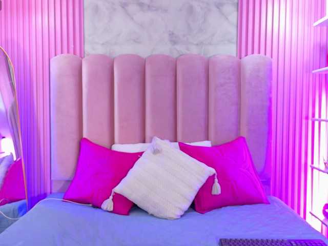 ArianaRougee live cam on BongaCams