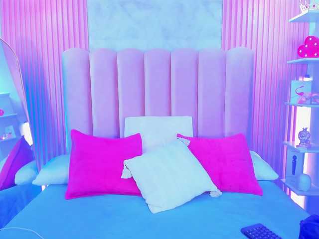 ArianaRougee live cam on BongaCams