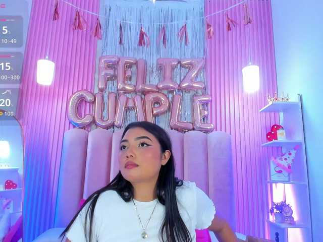 ArianaRougee live cam on BongaCams