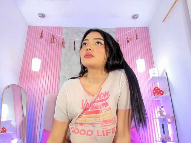 ArianaRougee live cam on BongaCams
