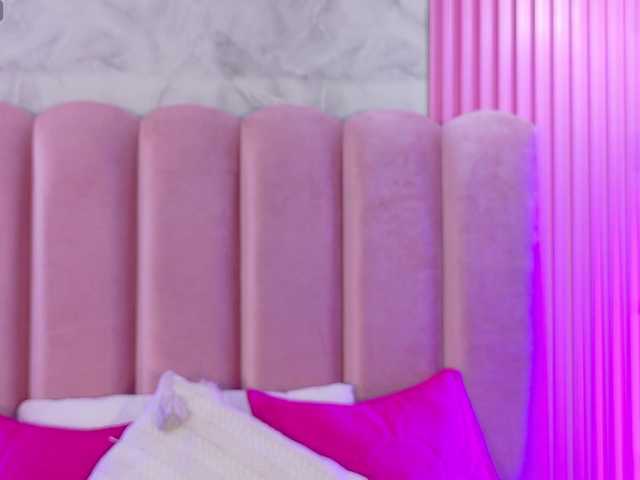 ArianaRougee live cam on BongaCams