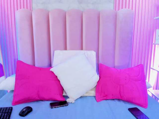 ArianaRougee live cam on BongaCams