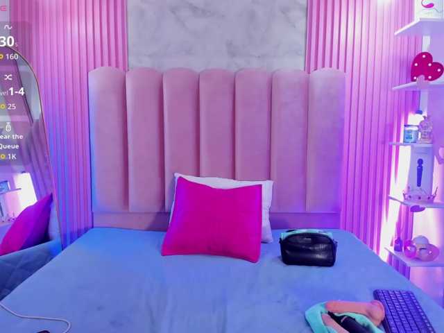 ArianaRougee live cam on BongaCams