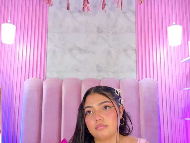 ArianaRougee live cam on BongaCams
