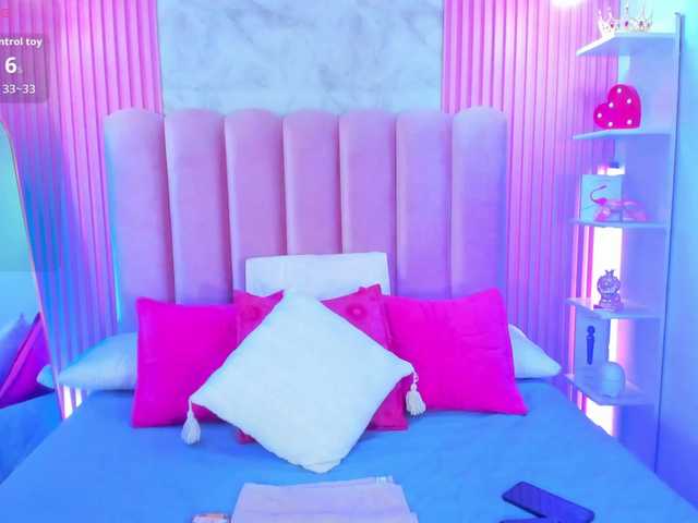 ArianaRougee live cam on BongaCams